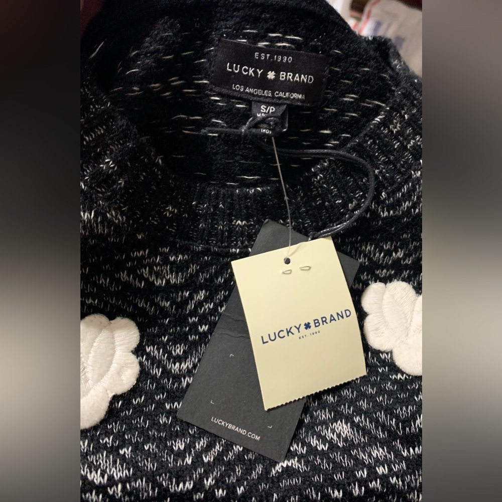Lucky Brand Oversized Sweater NWT - Picture 4 of 5